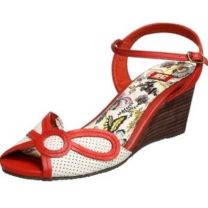 BC Footwear Turbulence Womens Size 8.5 Leather Sandals Wedge Heel Ankle Strap